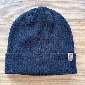 Black Toque